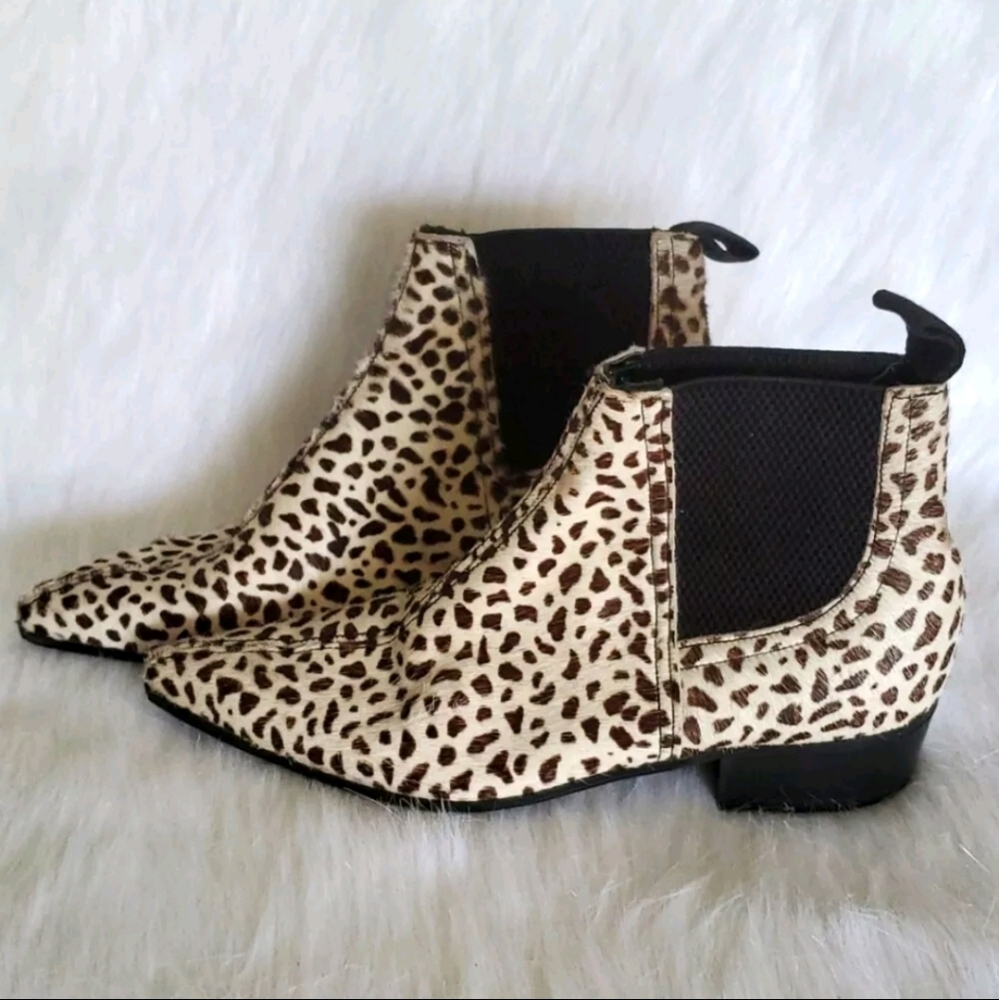 Vintage 80s Nana Shoes Calf Hair Booties Size 6 Leopard Print